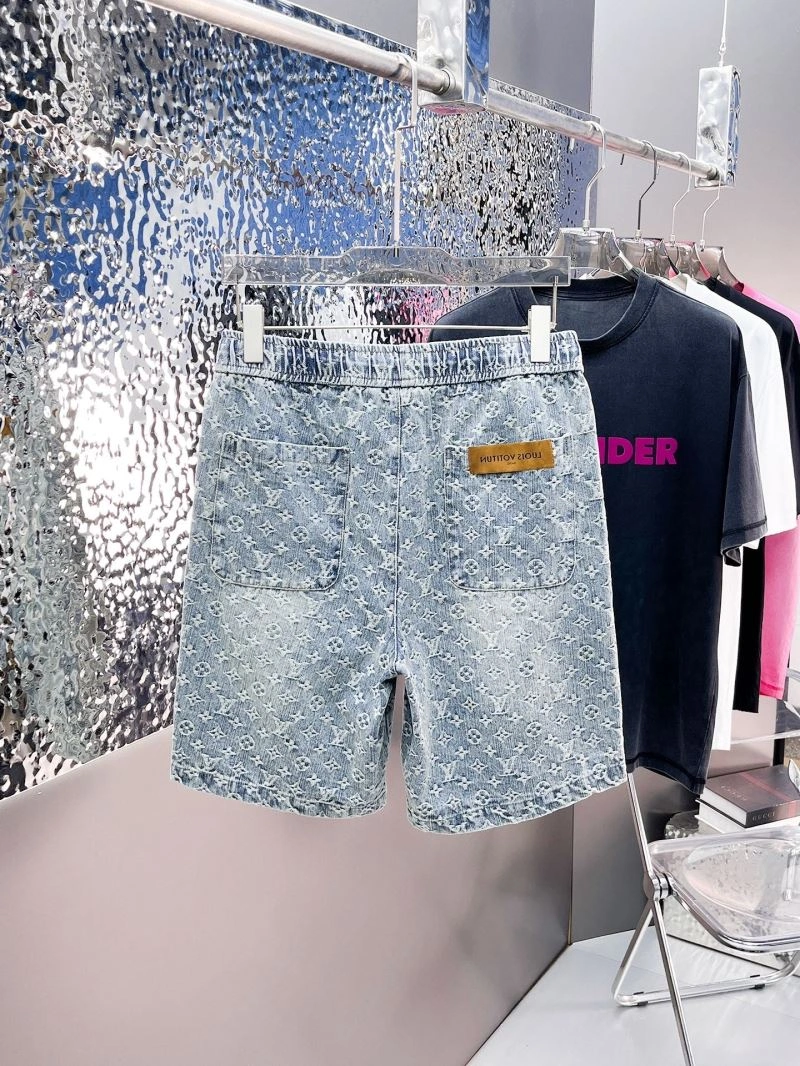 Sleek Louis Vuitton Short Pants 137382