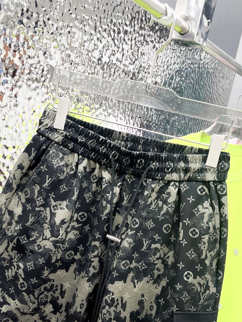 Tailored Louis Vuitton Short Pants 137373