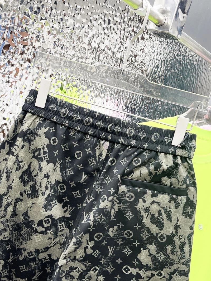 Tailored Louis Vuitton Short Pants 137373
