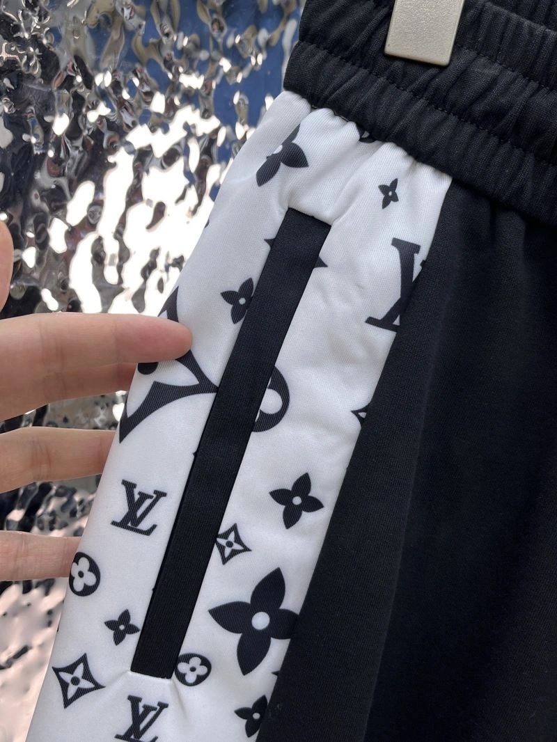 Cozy Louis Vuitton Short Pants 137372