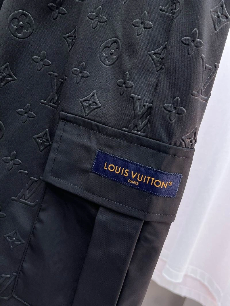 Louis Vuitton Short Pants Upgraded 137383