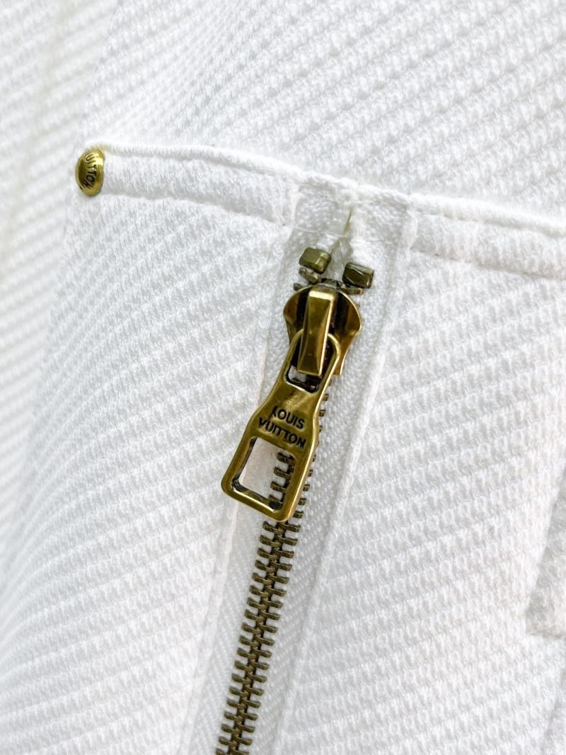 Sustainable Louis Vuitton Short Pants 137364