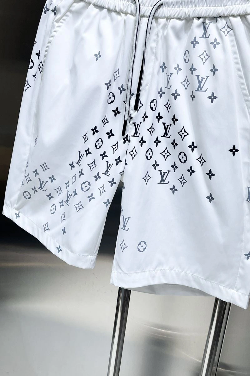 WaterResistant Louis Vuitton Short Pants 137363