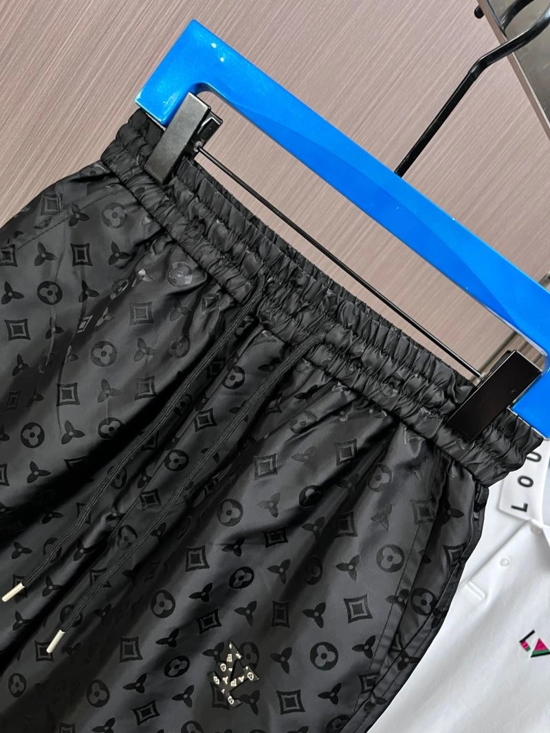 Louis Vuitton Short Pants Sophisticated 137357
