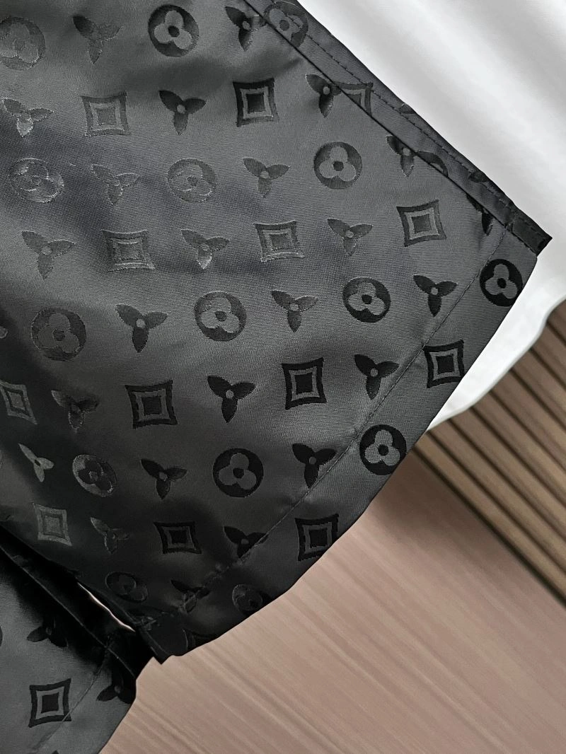 Louis Vuitton Short Pants Sophisticated 137357