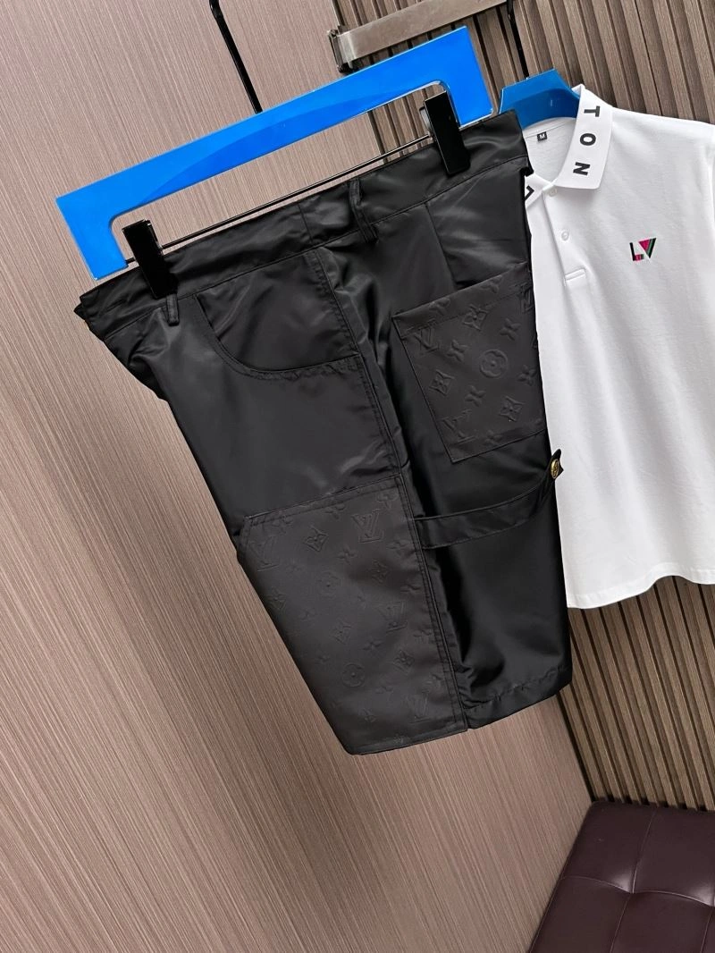 Louis Vuitton Short Pants Lightweight 137361