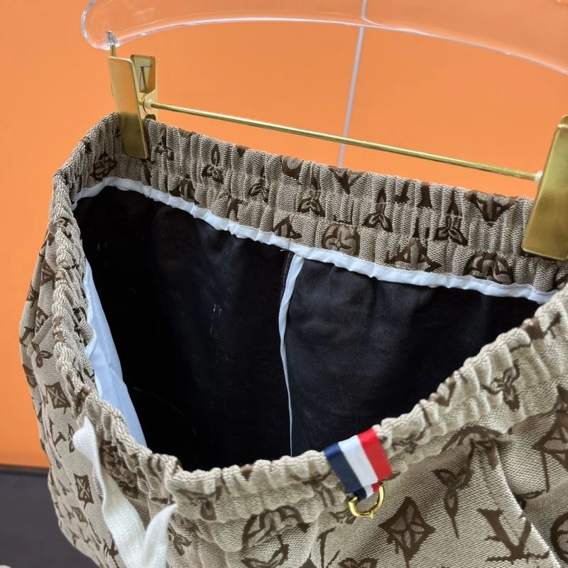 Louis Vuitton Short Pants OnTrend 137350