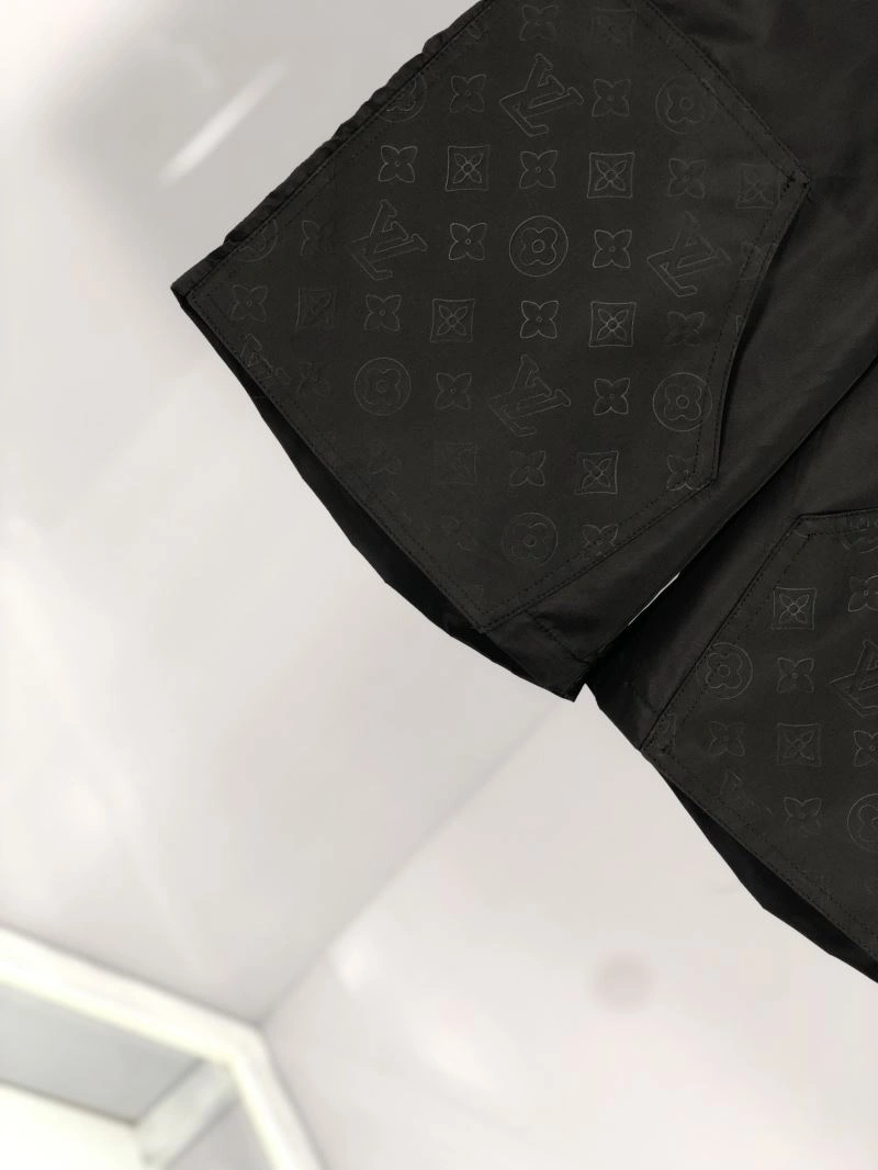 Louis Vuitton Short Pants Breathable 137329