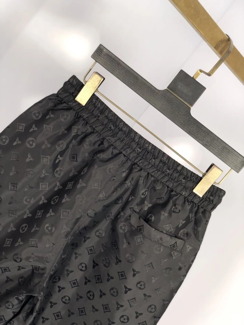 SmartChoice Louis Vuitton Short Pants 137328