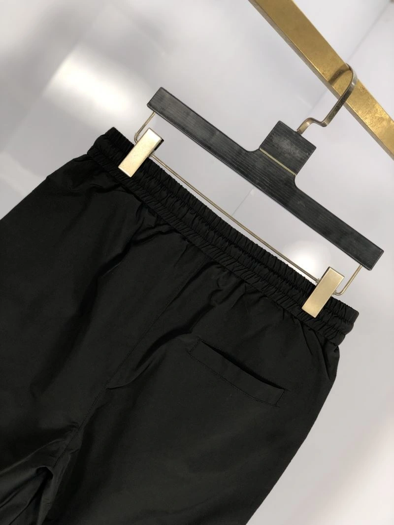 Seasonal Louis Vuitton Short Pants 137343