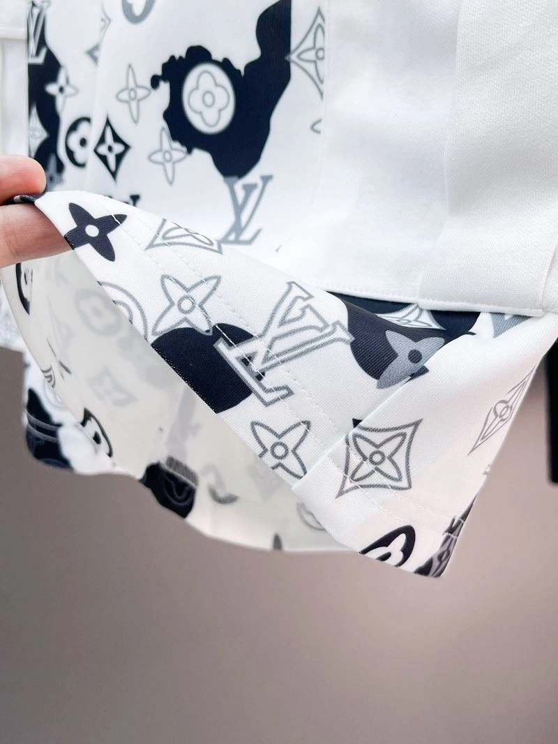 SunProtective Louis Vuitton Short Pants 136449