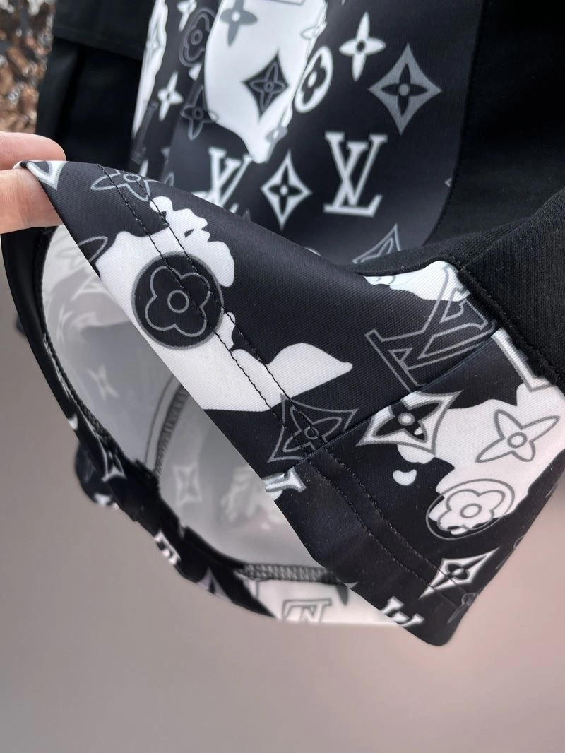 Bright Louis Vuitton Short Pants 136536