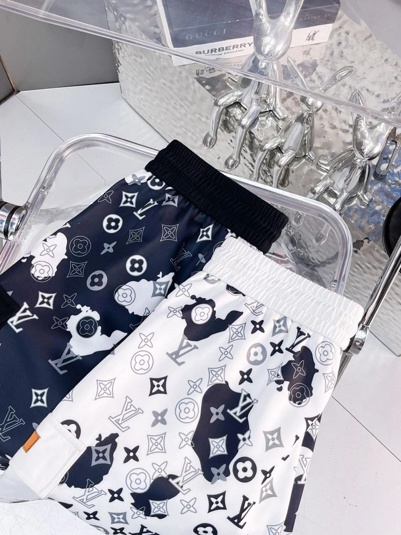 Bright Louis Vuitton Short Pants 136536