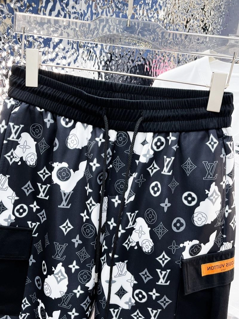 Bright Louis Vuitton Short Pants 136536