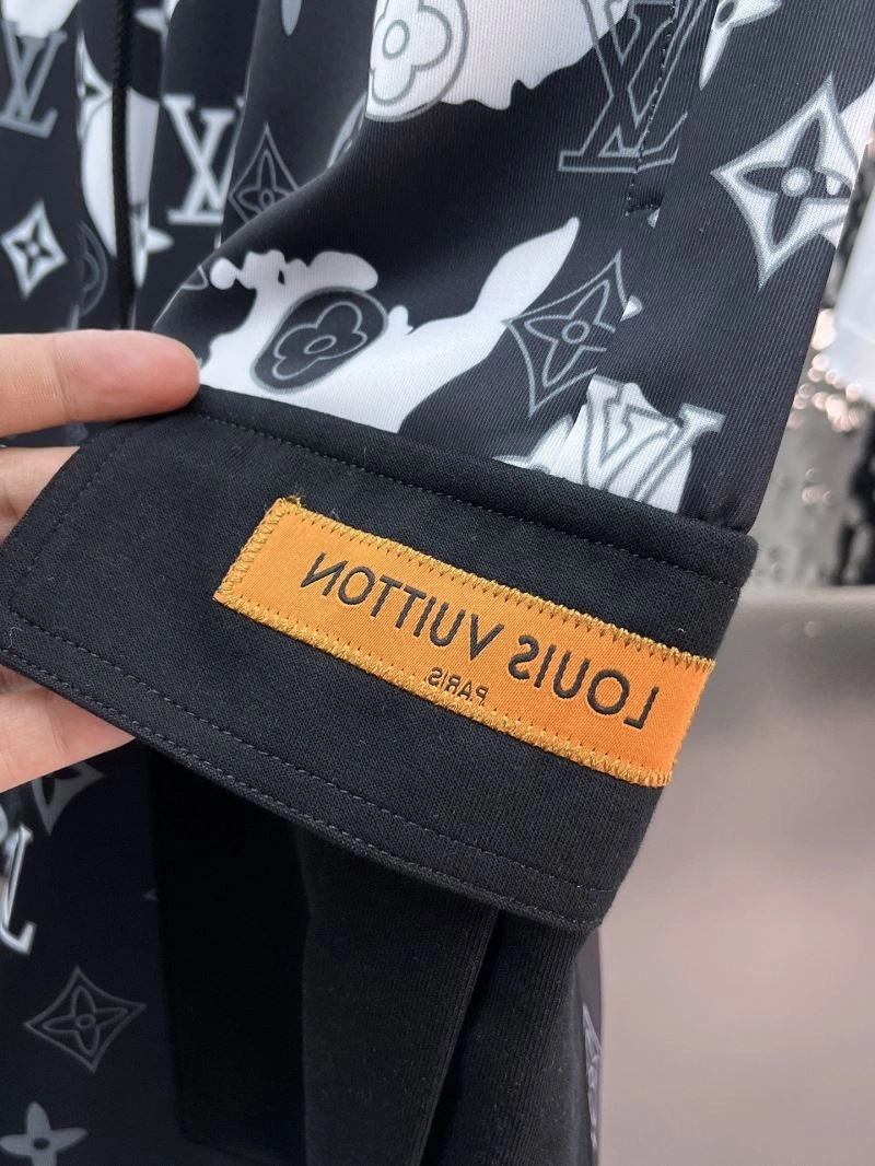 Bright Louis Vuitton Short Pants 136536