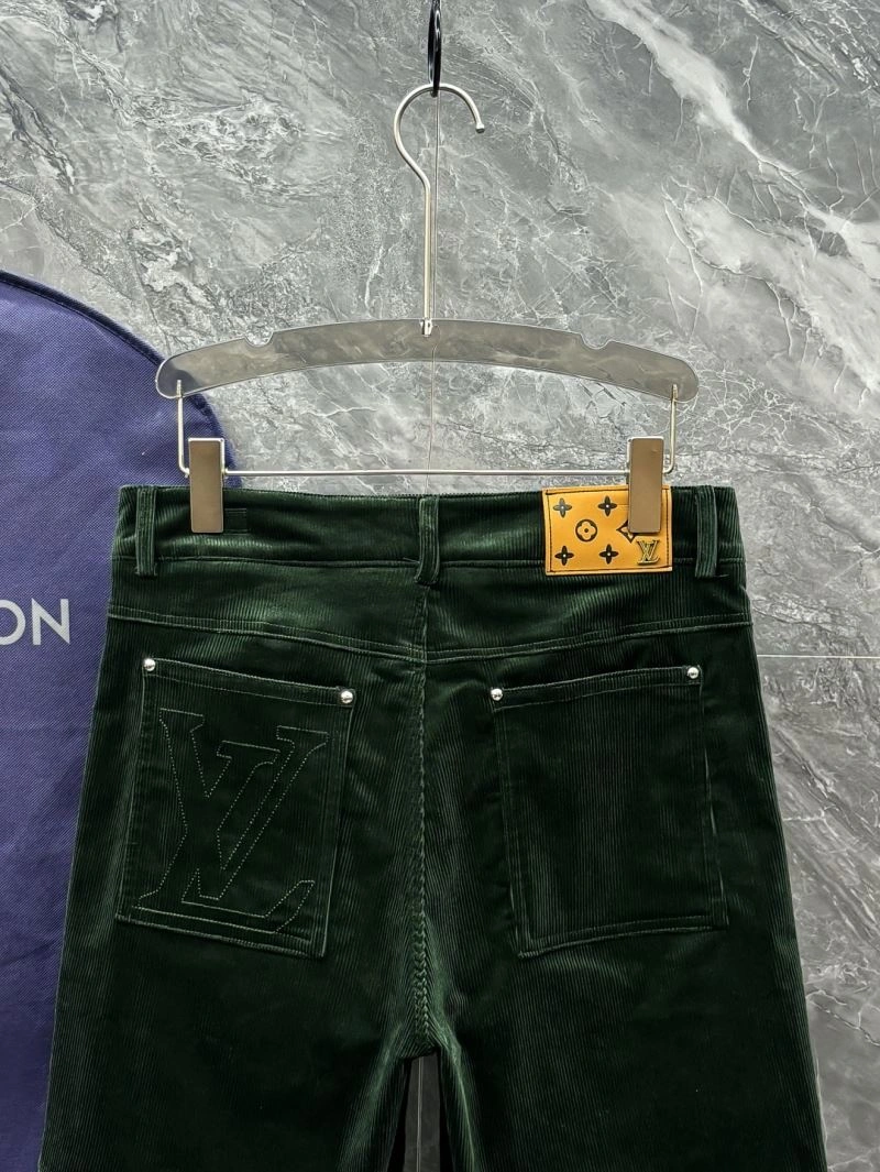 WellDesigned Louis Vuitton Short Pants 136446