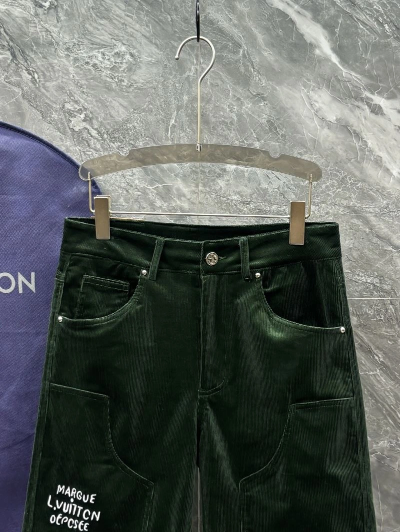 WellDesigned Louis Vuitton Short Pants 136446