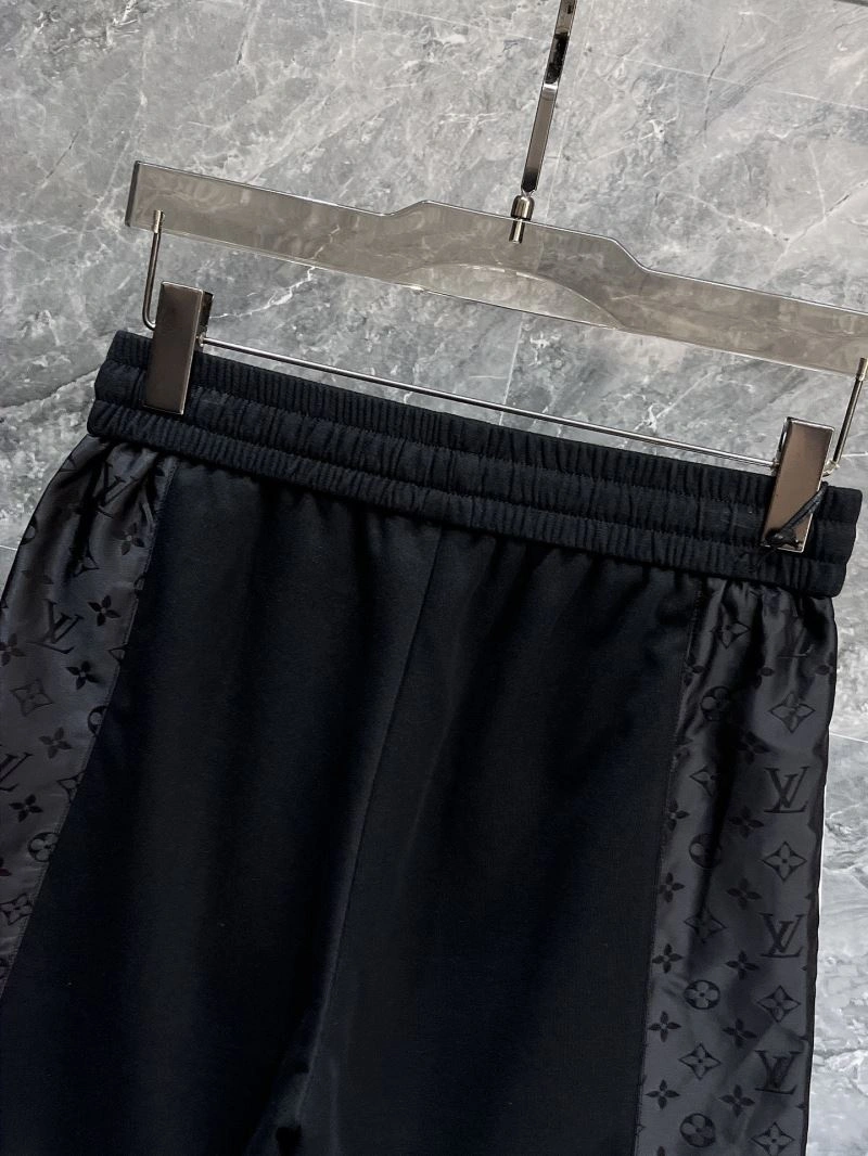 Louis Vuitton Short Pants Comfortable 136440