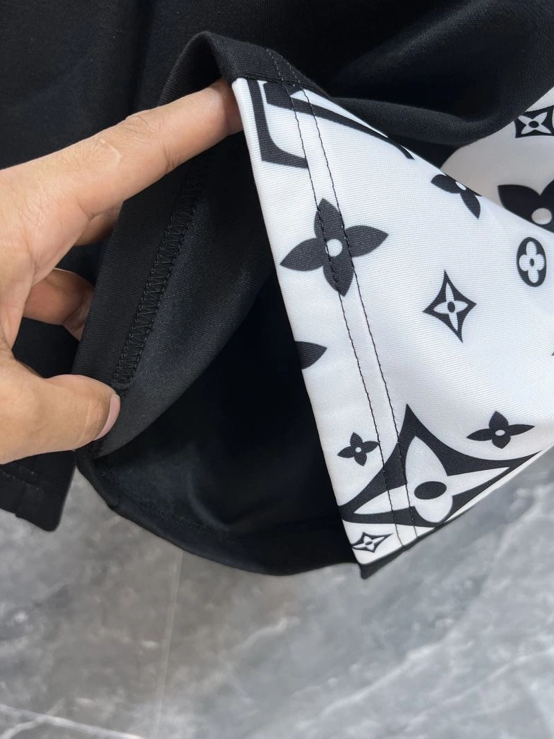 Premium Louis Vuitton Short Pants 136438
