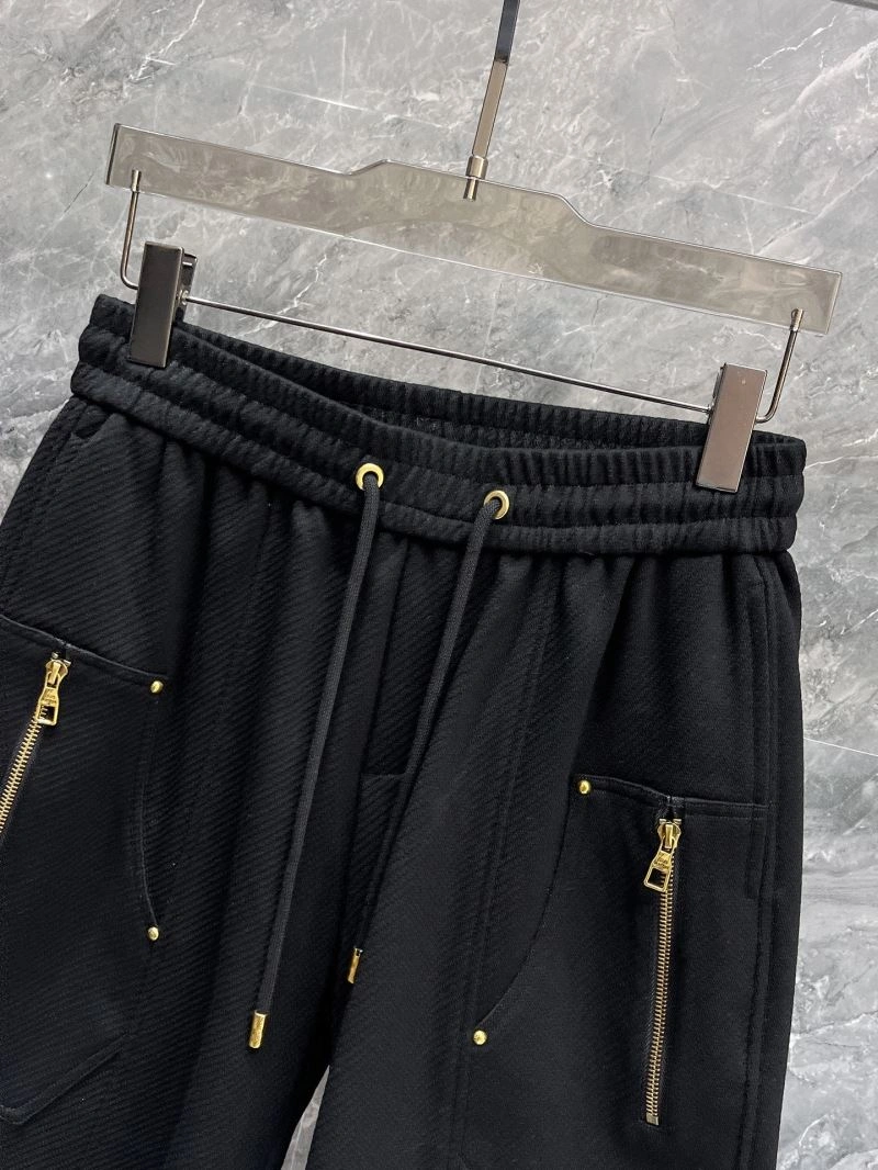 Louis Vuitton Short Pants Youthful 136434