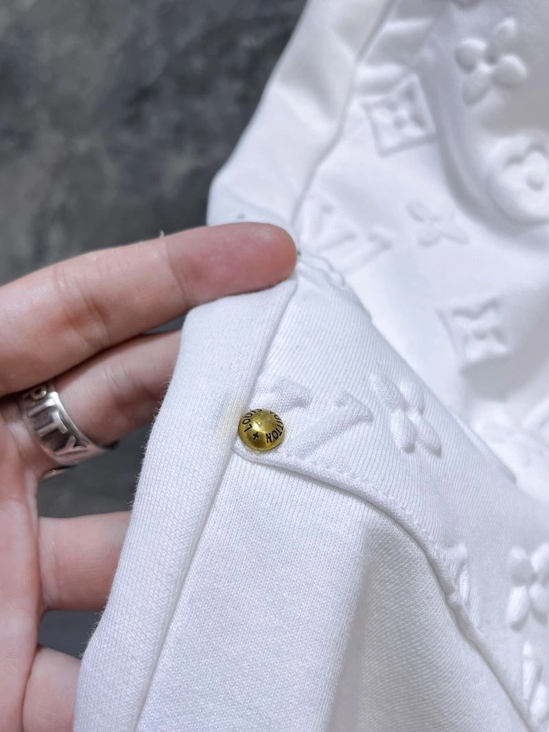 Timeless Louis Vuitton Short Pants 136425