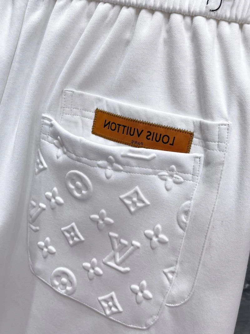 Timeless Louis Vuitton Short Pants 136425