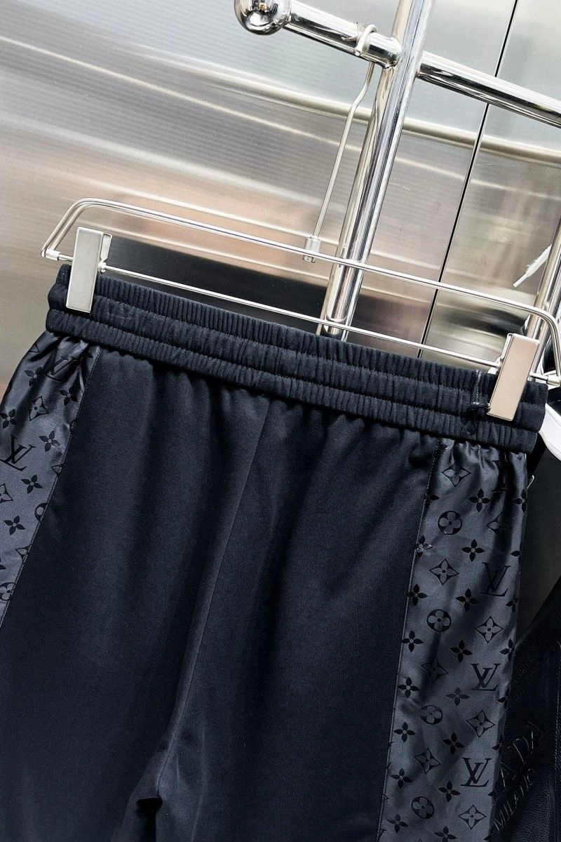 Louis Vuitton Short Pants Fashionable 136426