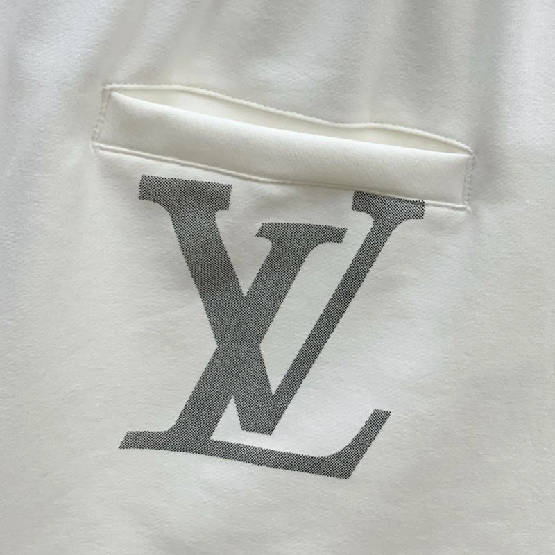 Versatile Louis Vuitton Short Pants 136408