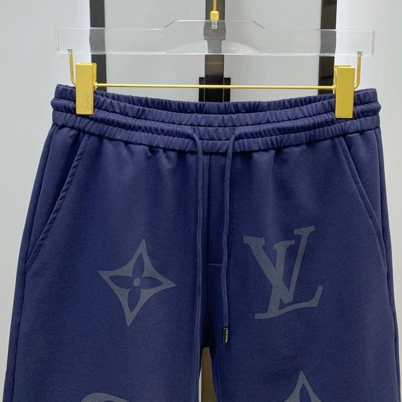 TechFriendly Louis Vuitton Short Pants 136405