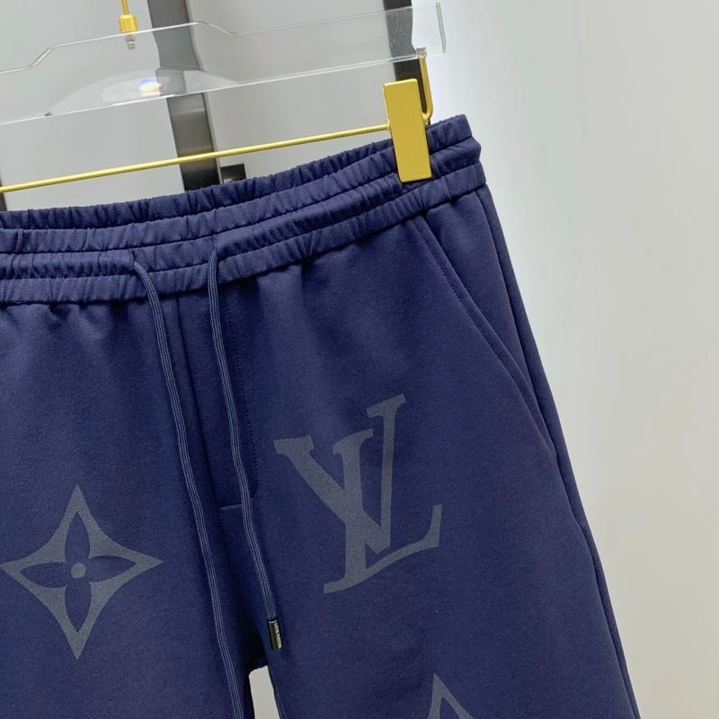 TechFriendly Louis Vuitton Short Pants 136405