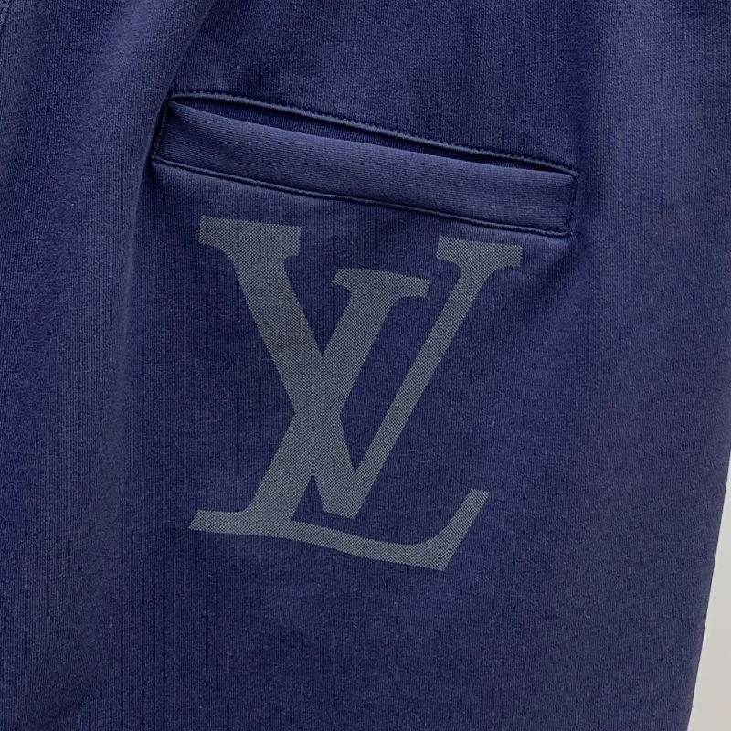 TechFriendly Louis Vuitton Short Pants 136405