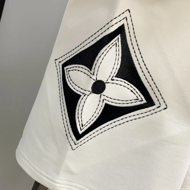 Louis Vuitton Short Pants WellDesigned 136404