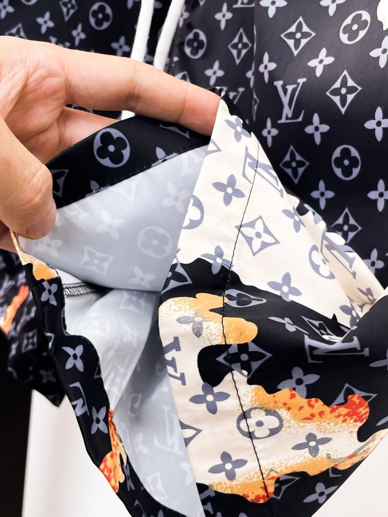 Durable Louis Vuitton Short Pants 136382