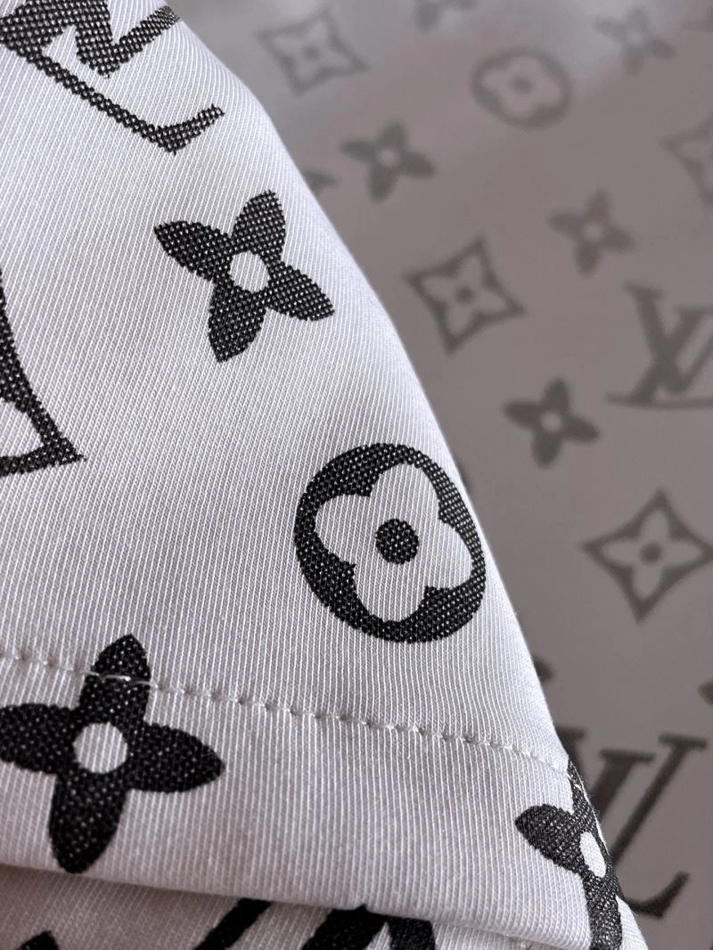 Louis Vuitton Short Pants Functional 136403