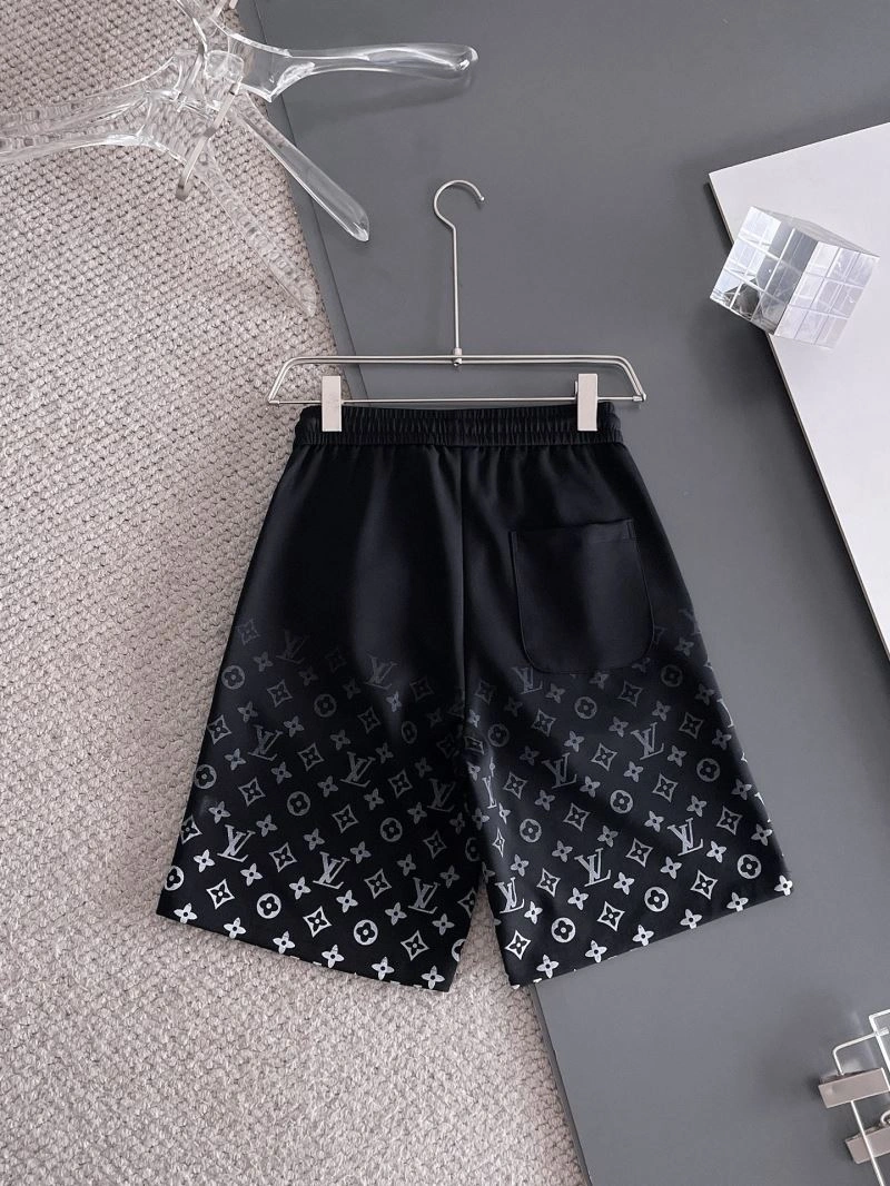 Louis Vuitton Short Pants WeatherProof 136385