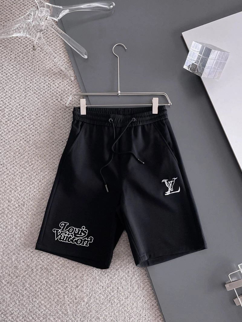Bold Louis Vuitton Short Pants 136388