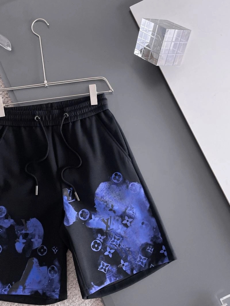 Minimalist Louis Vuitton Short Pants 136392