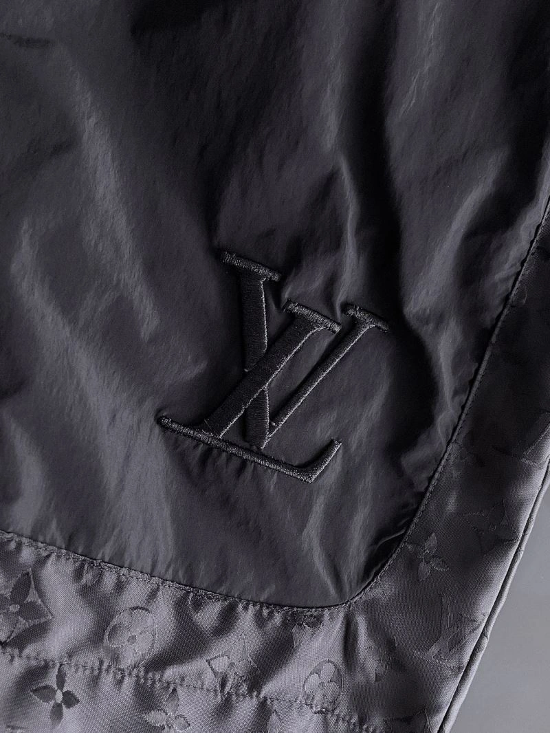 Bright Louis Vuitton Short Pants 136400