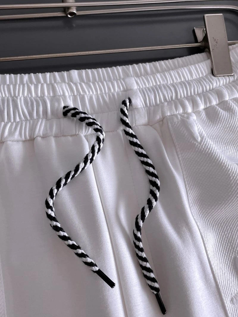 Louis Vuitton Short Pants Sustainable 136389