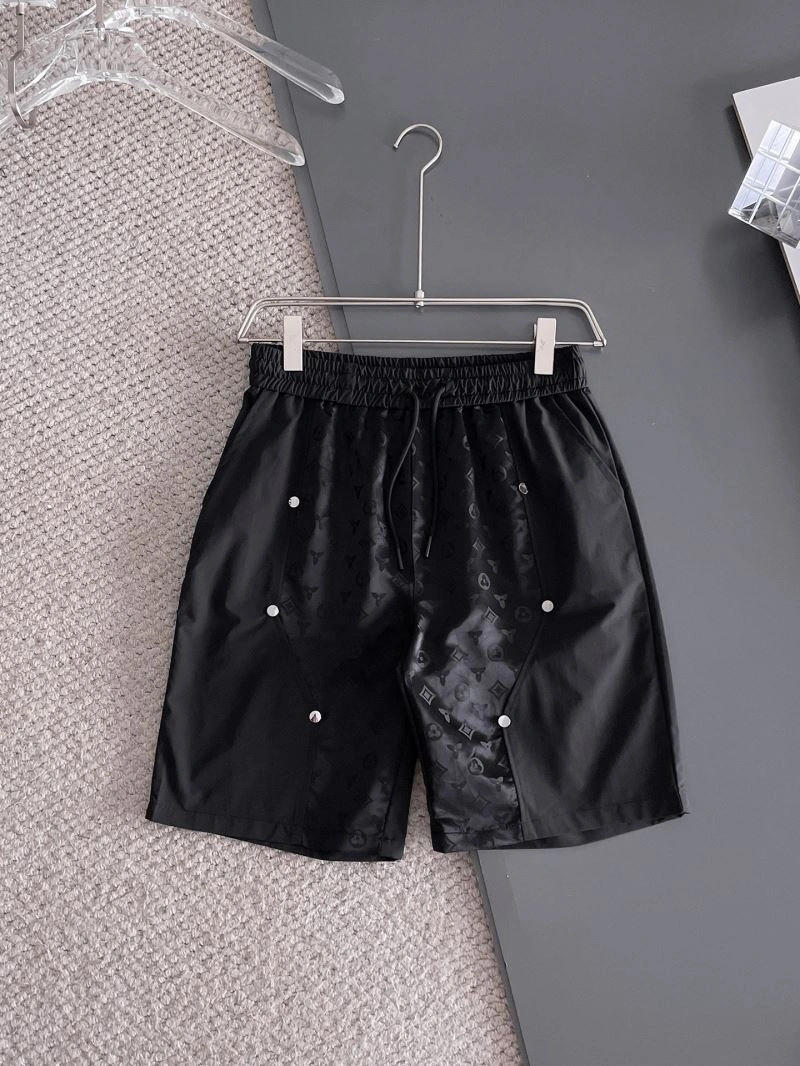 Sporty Louis Vuitton Short Pants 136396