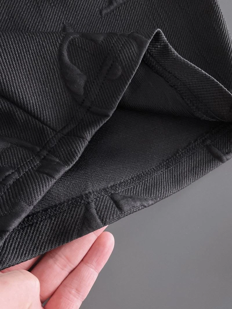 Reliable Louis Vuitton Short Pants 136378