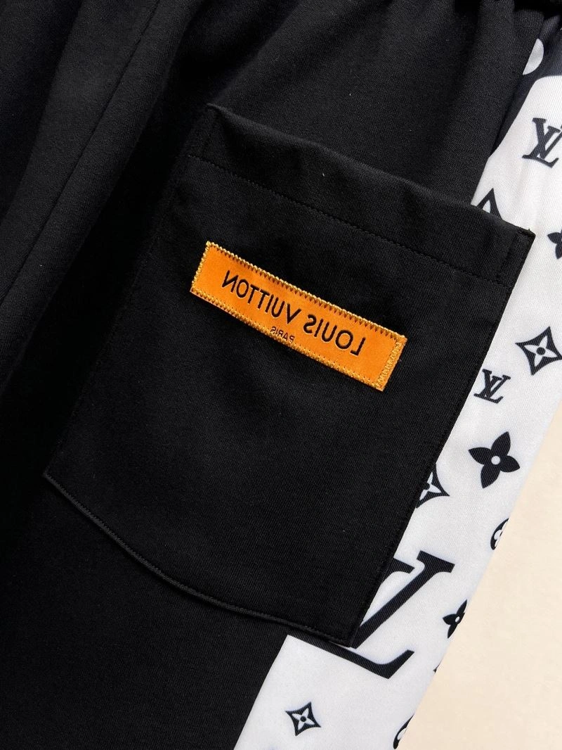 Stretchable Louis Vuitton Short Pants 136376