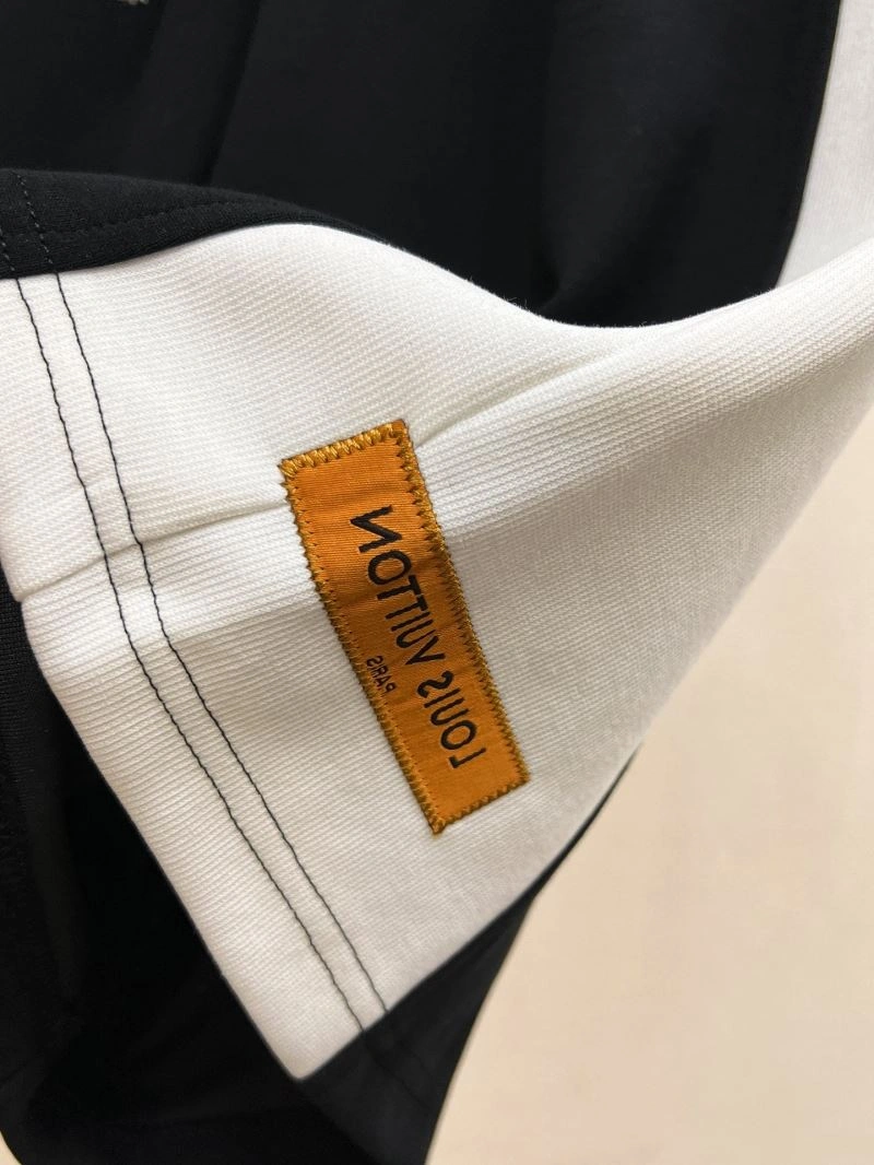 Youthful Louis Vuitton Short Pants 136375