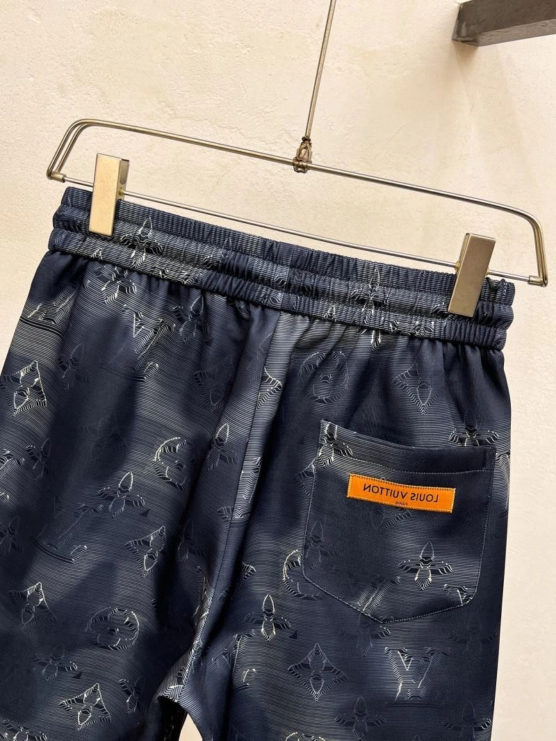 Functional Louis Vuitton Short Pants 136379