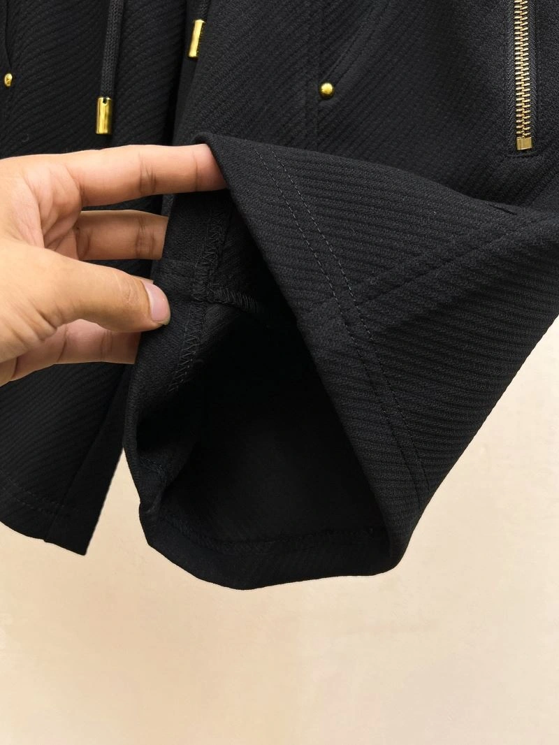 Louis Vuitton Short Pants ZipUp 136370