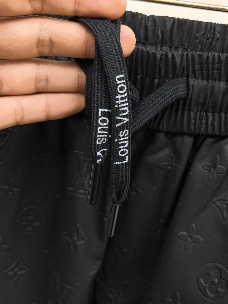 Louis Vuitton Short Pants ZeroBulk 136371