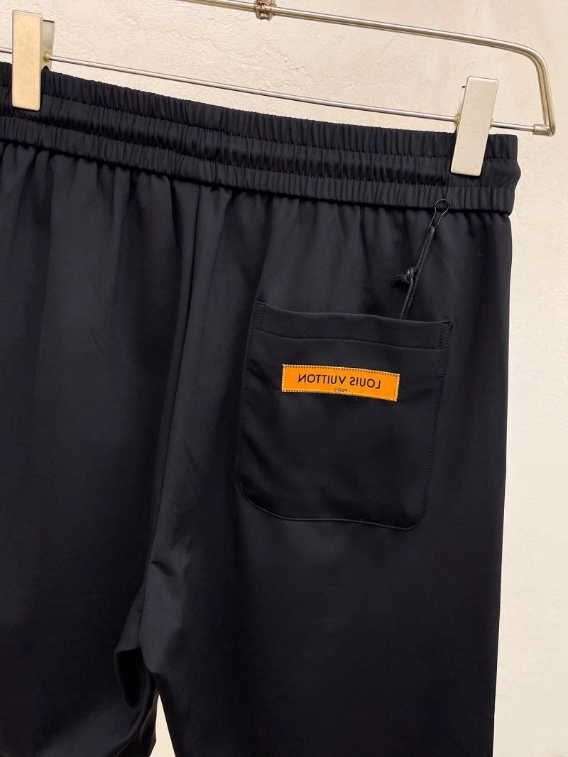 Casual Louis Vuitton Short Pants 136365