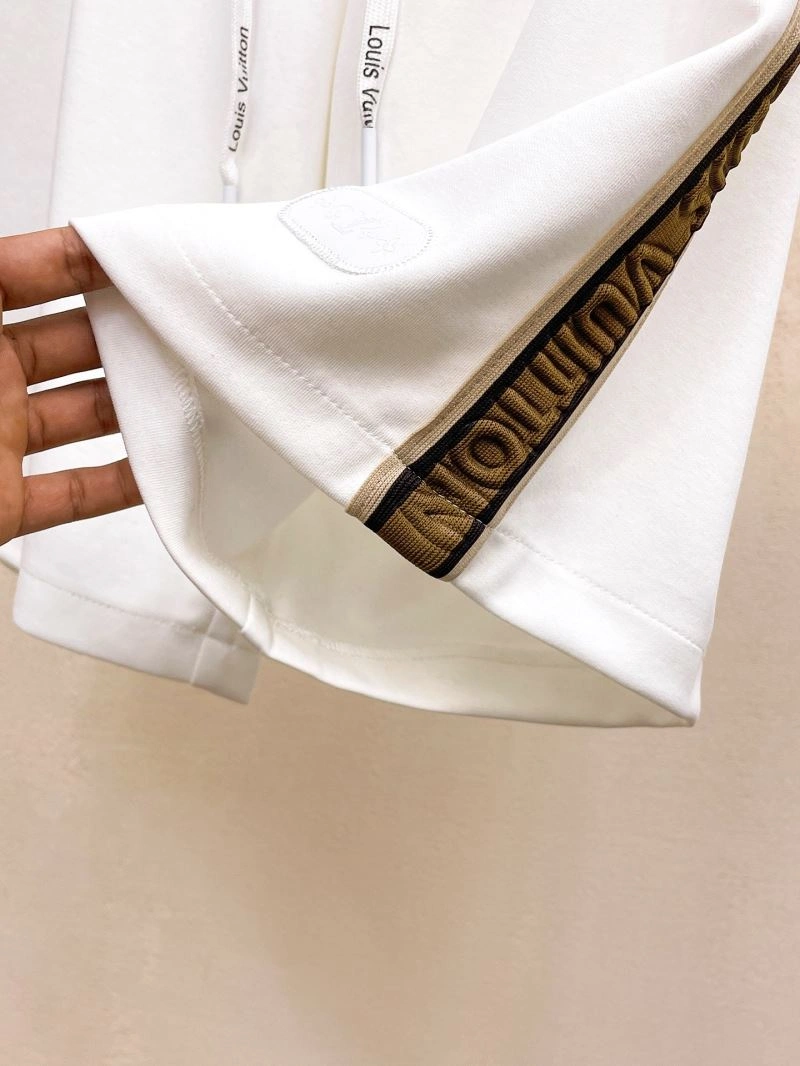ZipUp Louis Vuitton Short Pants 136363