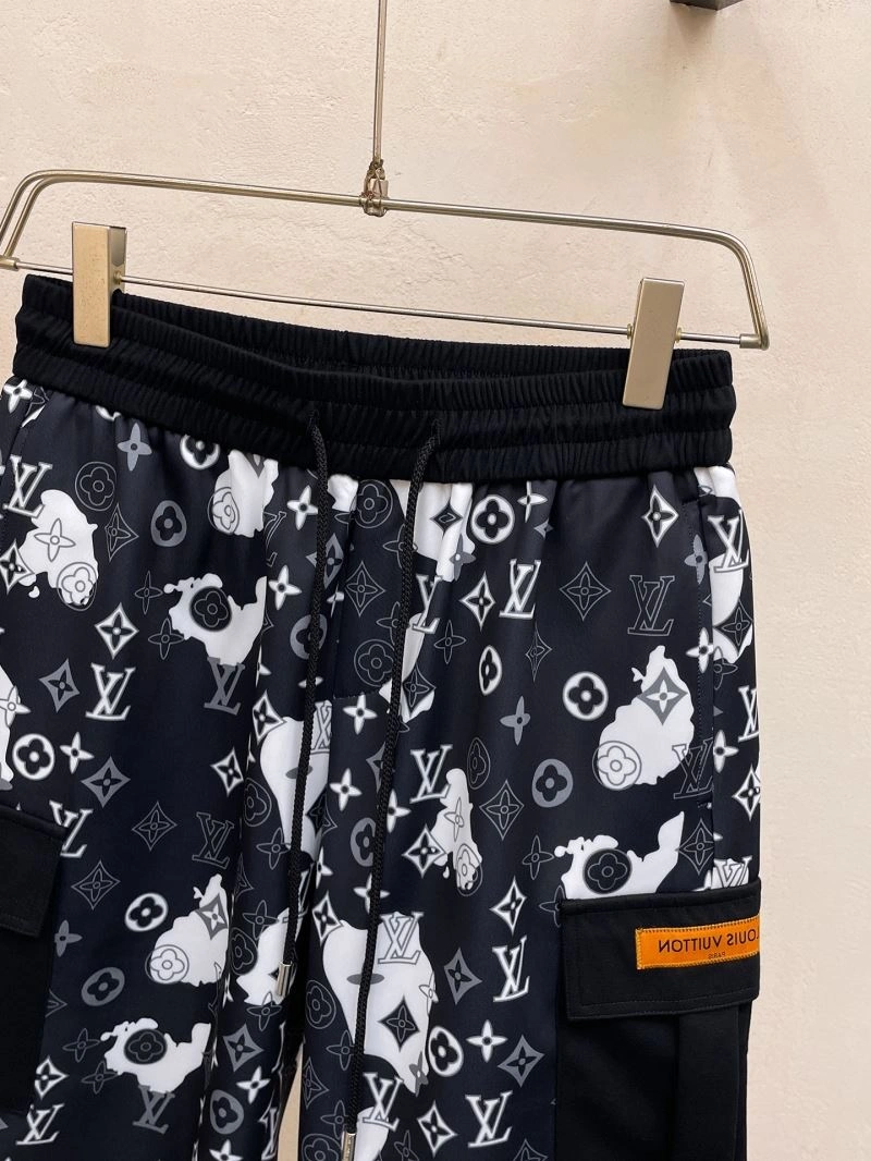 Louis Vuitton Short Pants Sleek 136359