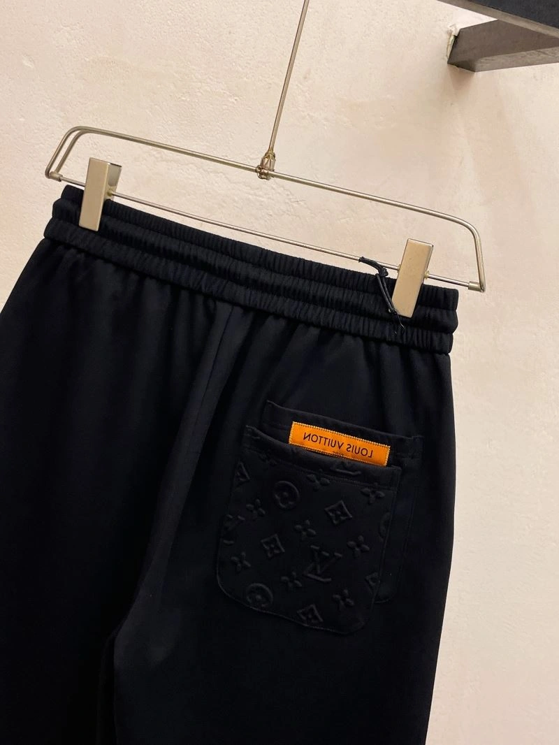Trendsetting Louis Vuitton Short Pants 136351